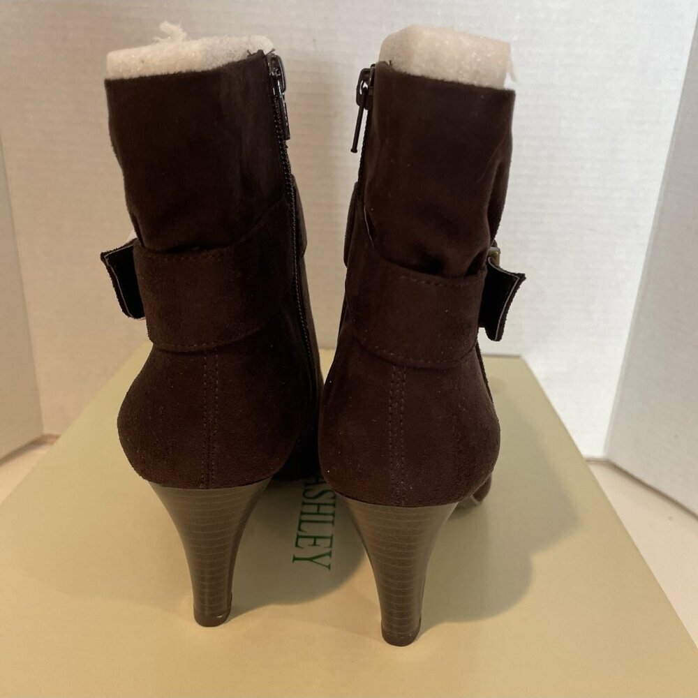 Laura Ashley Faux Suede Booties Heels Women's 6.5 Chocolate Buckle Heritage NIB - Picture 6 of 13
